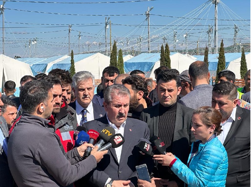 Diyarbakır’da temaslarda bulunan Destici: Birinci önceliğimiz deprem