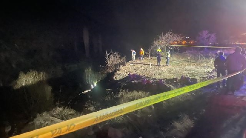 Malatya'da kamyon şarampole devrildi: 7 ölü