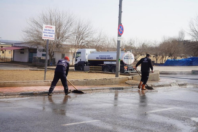 Diyarbakır Canlı Hayvan Borsası şap hastalığına karşı dezenfekte edildi