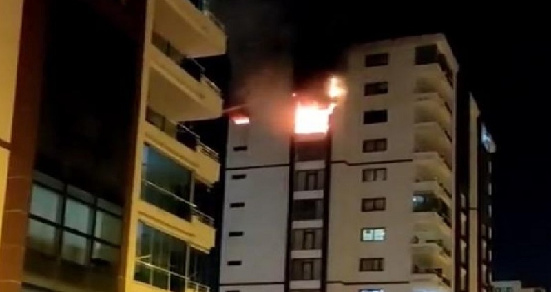 Diyarbakır’da 13 katlı binada korkutan yangın
