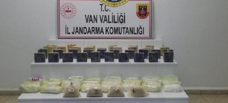 Diyarbakır ve Van’da 47 kilo uyuşturucu ele geçildi