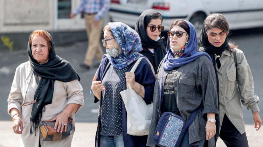 İran'da başörtüsü kuralını ihlal edenler kameralarla tespit ediliyor