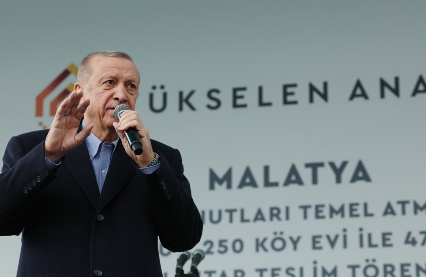 Cumhurbaşkanı Erdoğan: Şehirlerimizi en güzel haliyle yeniden ayağa kaldıracağız bu