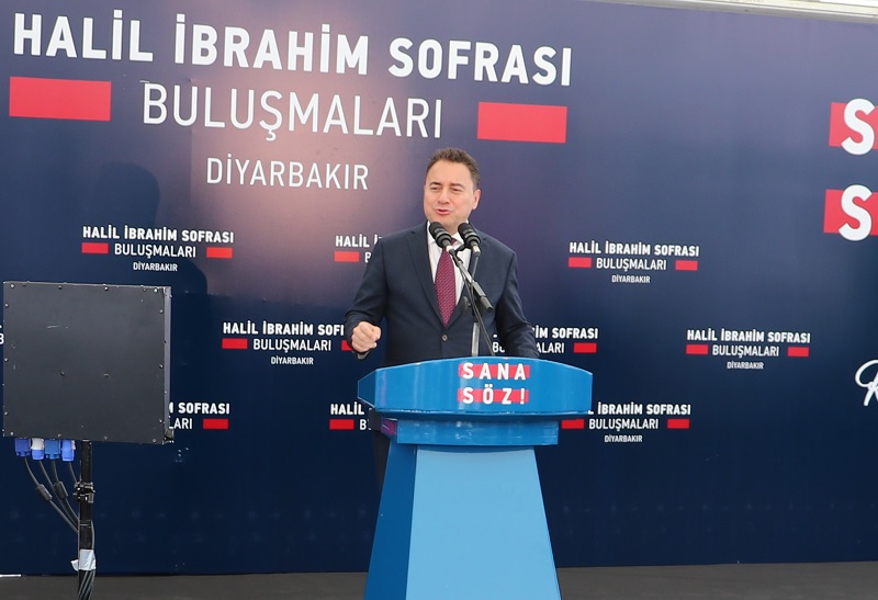Babacan, Diyarbakır’daki "Halil İbrahim Sofraları Buluşması"na katıldı