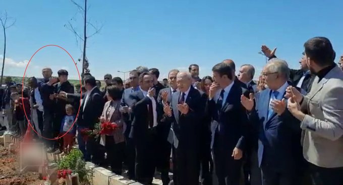 Kılıçdaroğlu’na mezarlık ziyareti sırasında sözlü saldırı