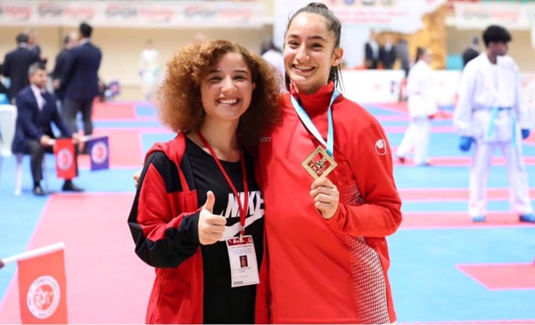 Diyarbakır'ın Karatedeki gururu Sena Kızılaslan, Sırbistan'dan madalya ile dönüyor 