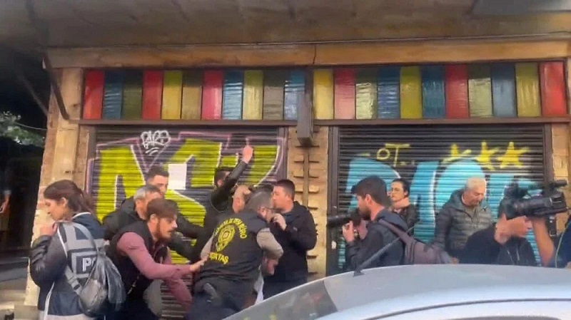 Taksim'e yürümek isteyen gruplara polis müdahalesi: 35 gözaltı