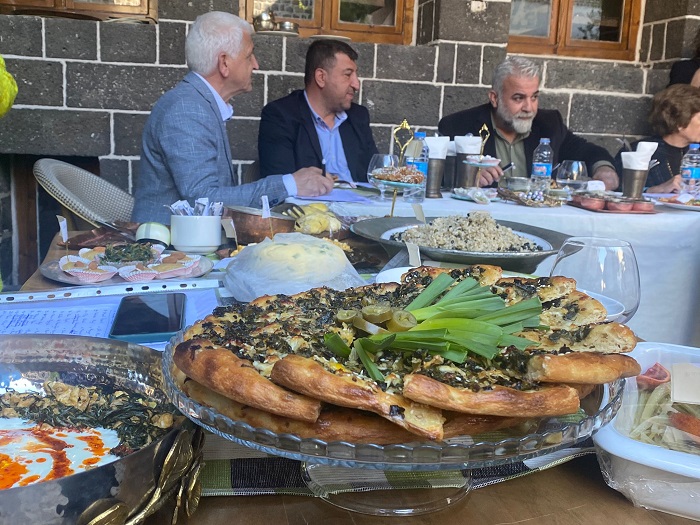 Diyarbakır’ın ‘bahar ayı yemekleri’ yarıştı