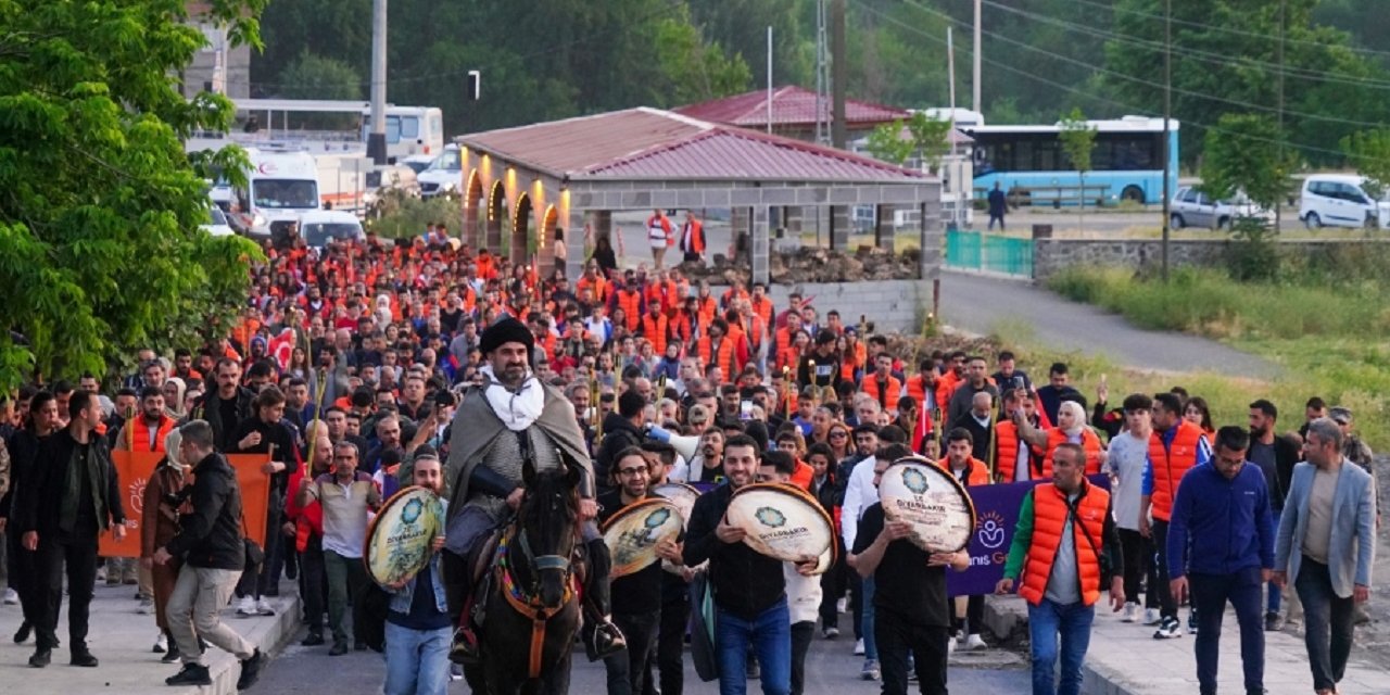 Diyarbakır'da Fetih Yürüyüşü