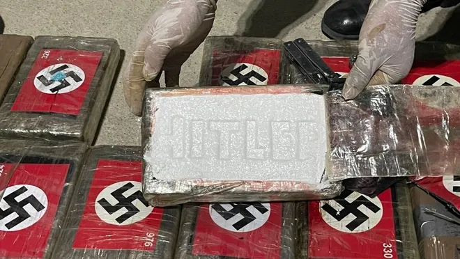 Nazi sembolleri bulunan kokain ele geçirildi: Değeri 3 milyon dolar