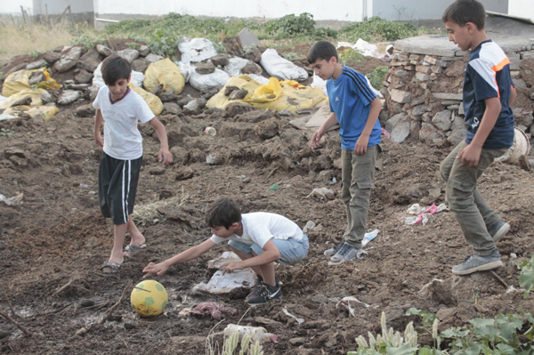 Diyarbakır’da alt yapısı olmayan mahalle: Çelikevler