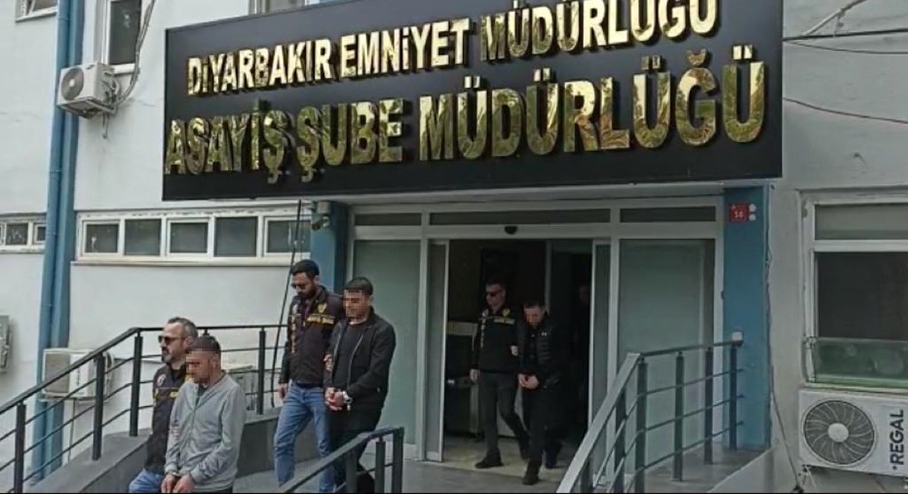 Diyarbakır'da 2 ayrı operasyon; Gözaltılar var