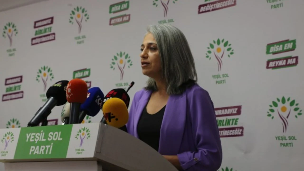 CANLI: HDP ve Yeşil Sol Parti Kadın Meclisleri toplandı