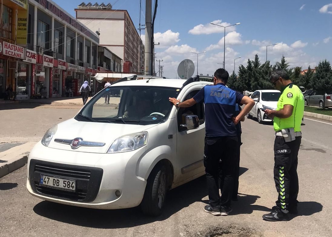 Diyarbakır'da "korsan taksi" denetimi