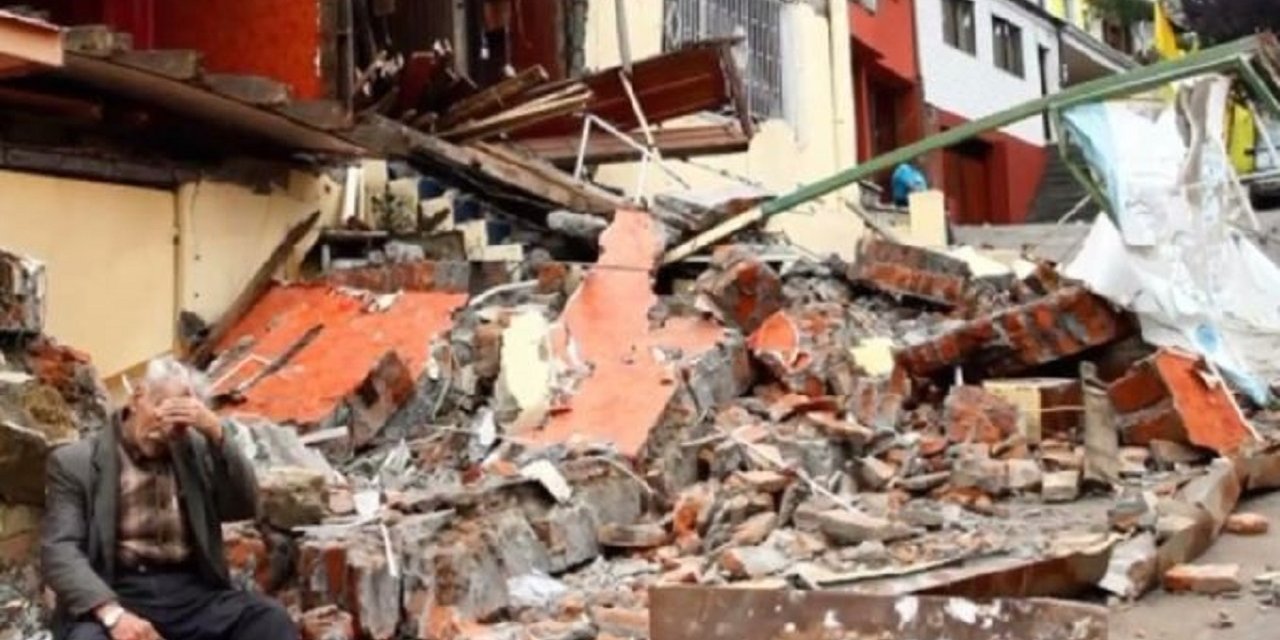 5.8’lik depremde binalar hasar gördü