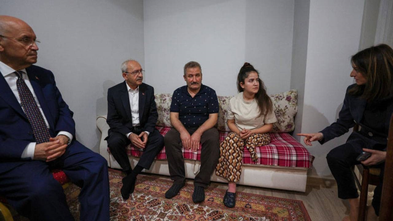 Kemal Kılıçdaroğlu  depremzede aileleri ziyaret etti