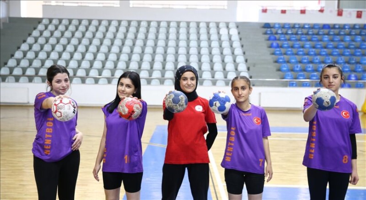 Bingöllü kızlar milli takıma seçilmek için mücadele ediyor