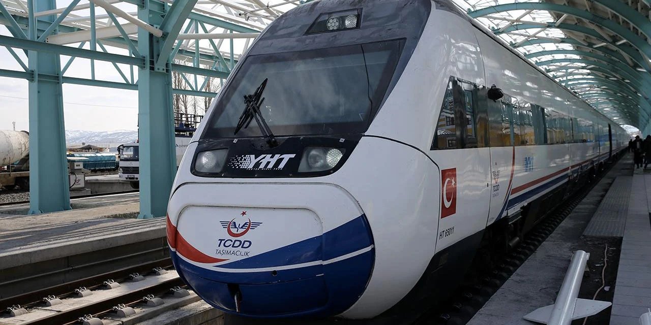 Hızlı tren biletlerine yüzde 30 zam yapıldı