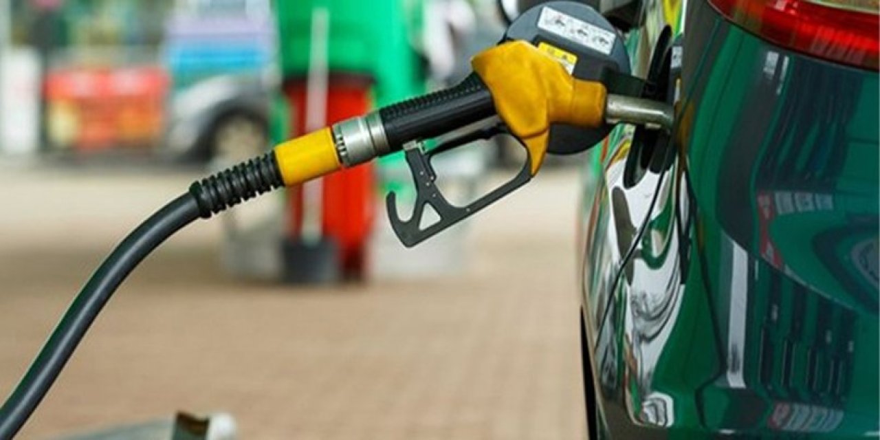Motorine ek indirim geldi: Petrol fiyatları neden düşüyor?