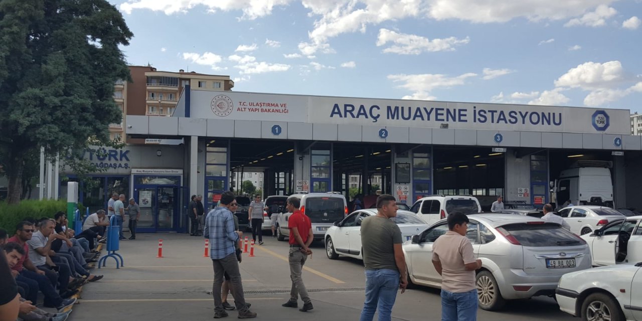 Diyarbakır Araç Muayene İstasyonu’nda çifte eziyet