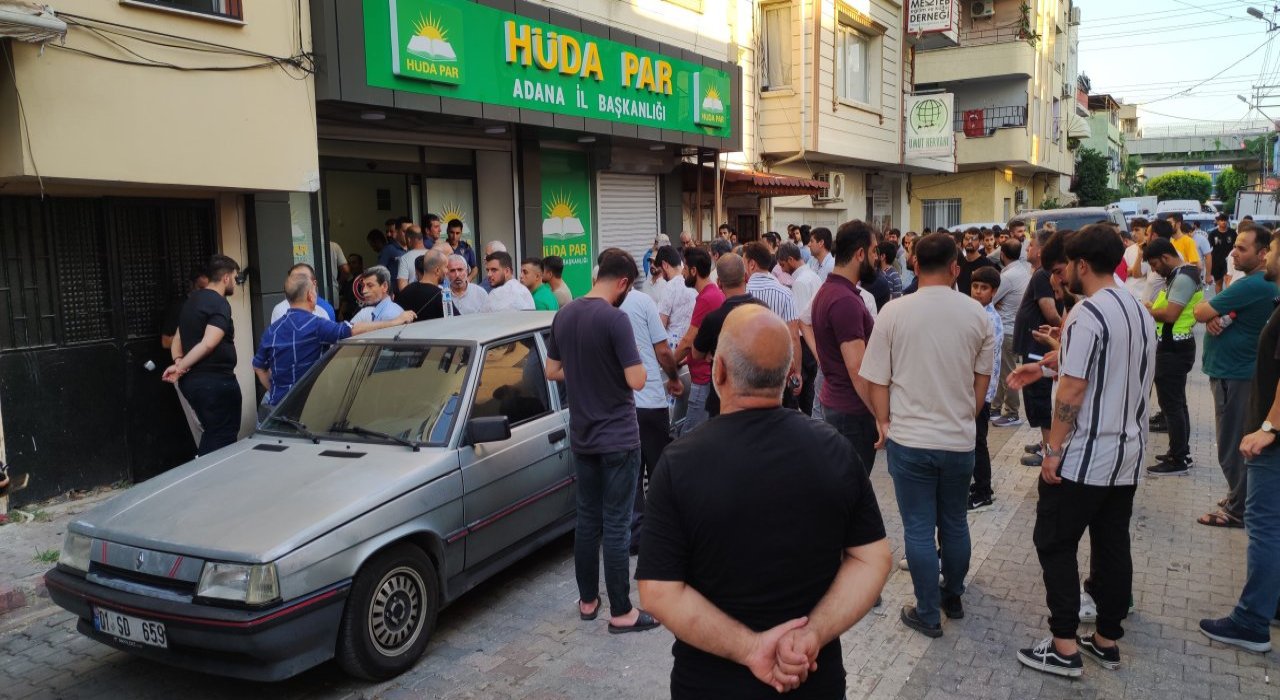 HÜDA PAR binasındaki saldırı anı güvenlik kamerasına yansıdı