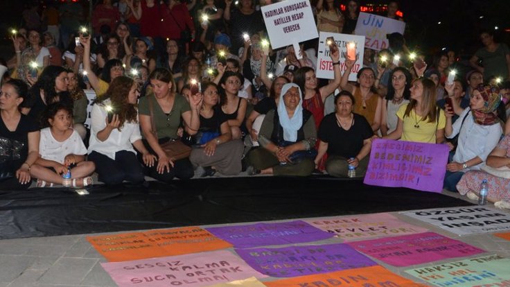 Diyarbakır'da kadınlardan çağrı: Kenti siyah ve mor renklere bürüyelim