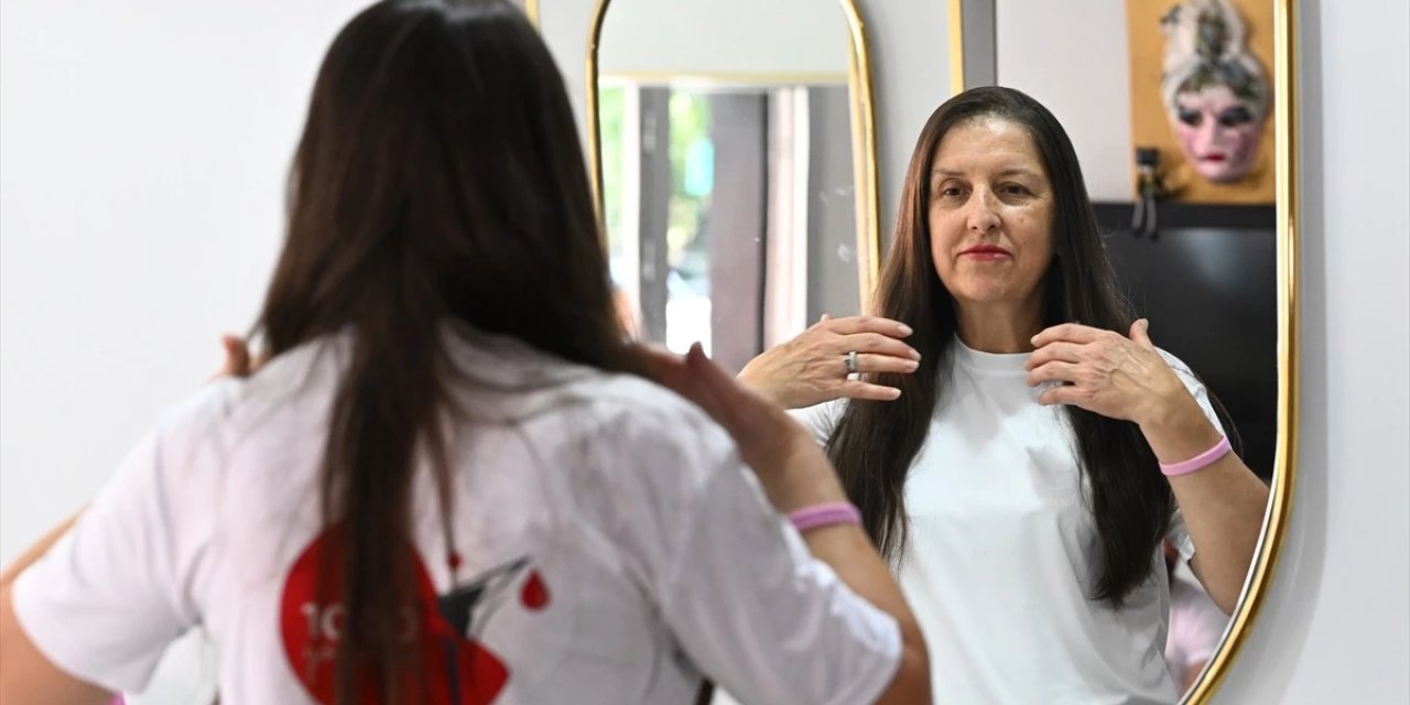 Diyarbakırlı kadınlar, saçlarını kestirerek kanser hastalarına bağışladı