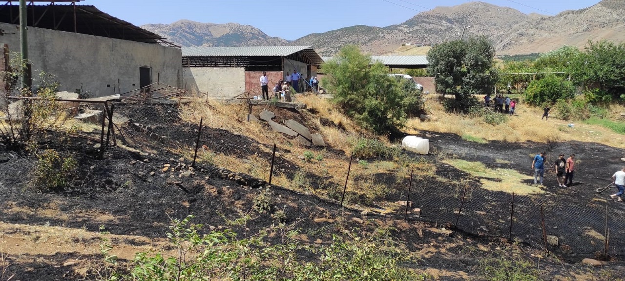 Sason’da başlayan yangın evlere metreler kala söndürüldü