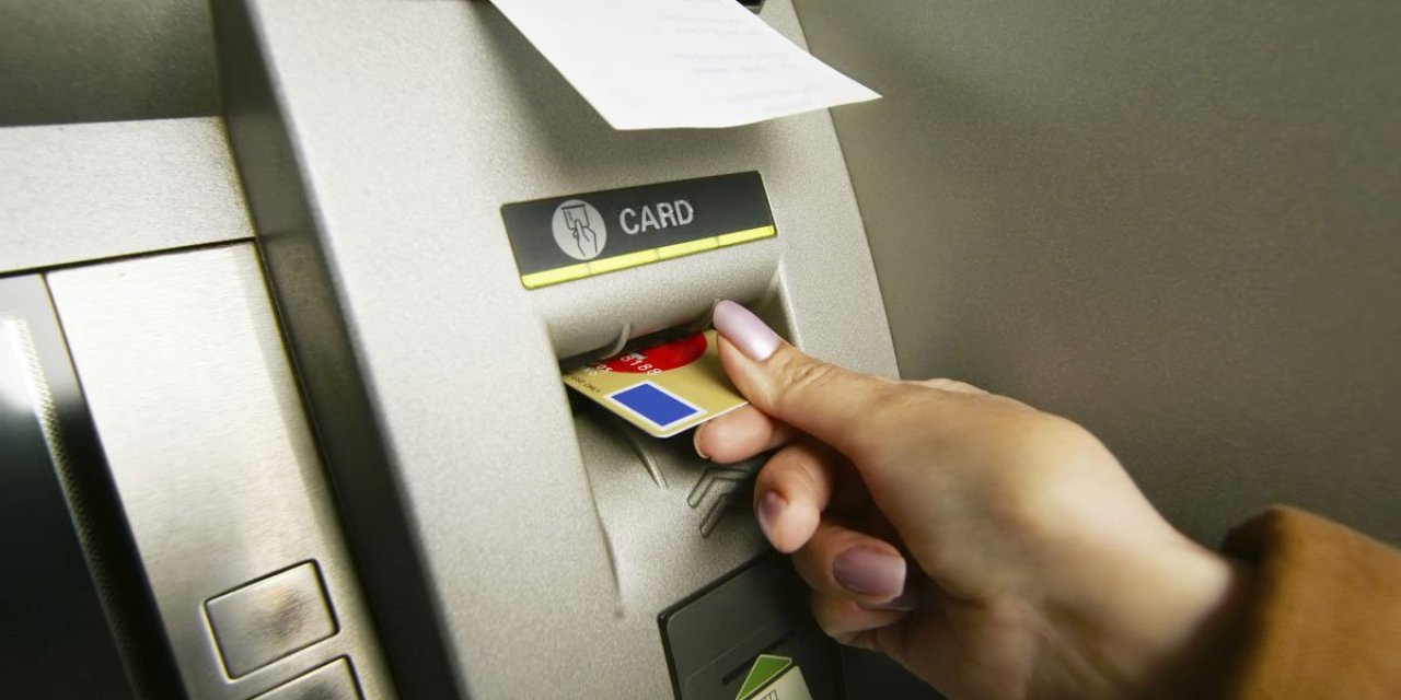 ATM'de teknik arıza; para dağıttı!