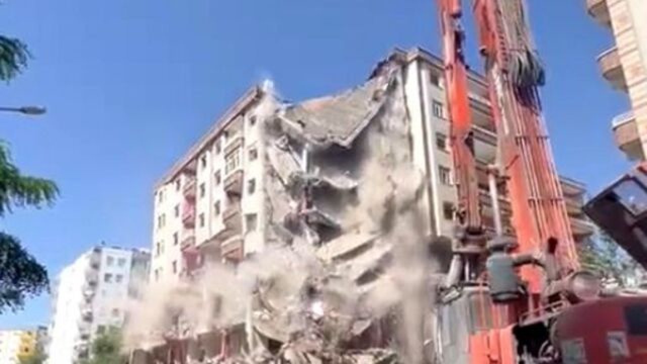 Diyarbakır'da 8 katlı bina yıkım esnasında çöktü!