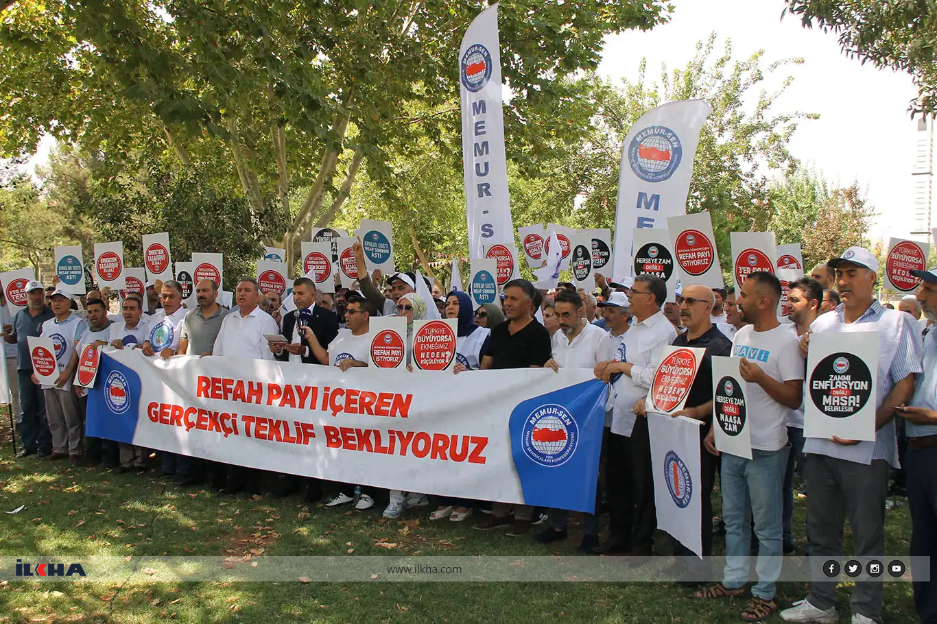 Diyarbakır'da Memur-Sen'den basın açıklaması