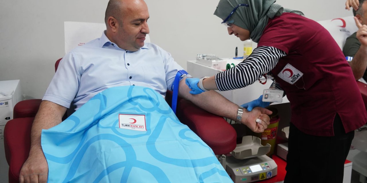 Diyarbakır Belediyesi kan bağışladı!