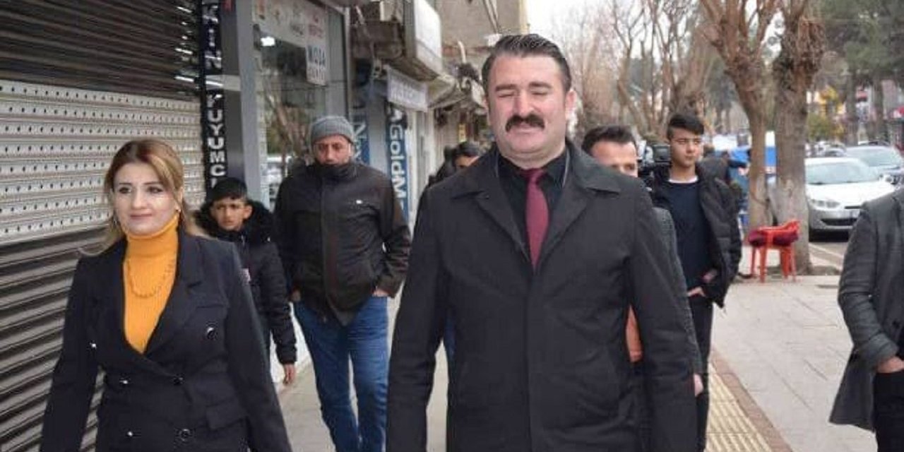 İstifaya direnen Ak Parti Diyarbakır İlçe Başkanı görevden alındı