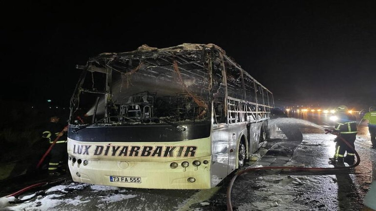 Diyarbakır otobüsü alevlere teslim oldu!