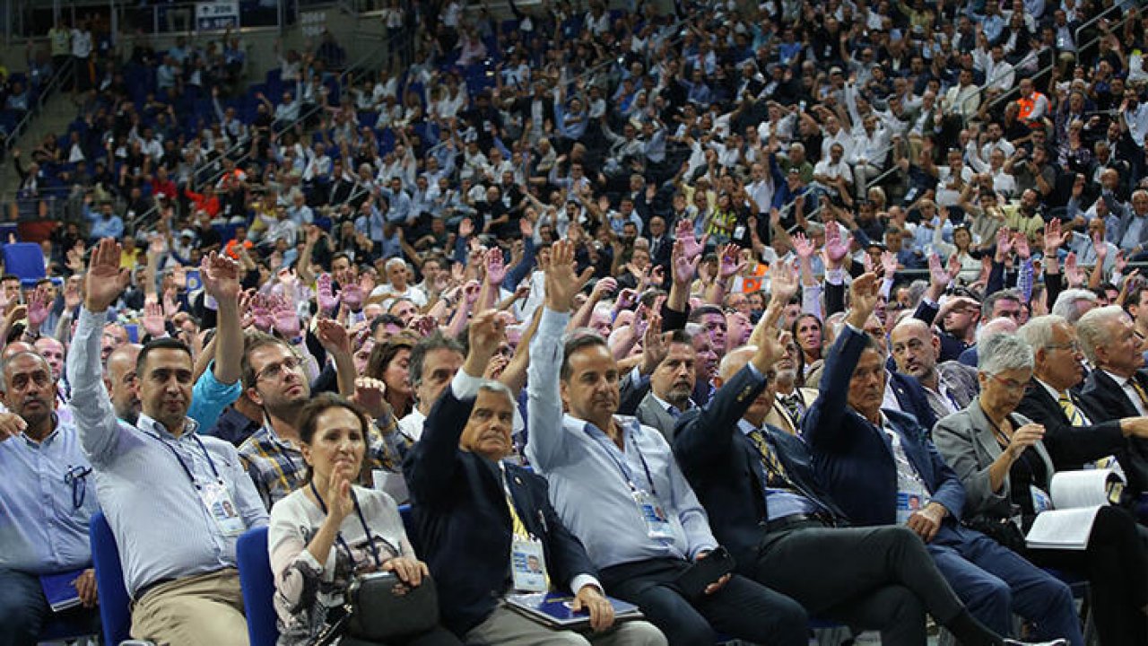 Fenerbahçe'de başkanlık süresine kısıtlama geliyor