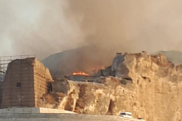 Video Haber: Hasankeyf Kalesi'nde yangın
