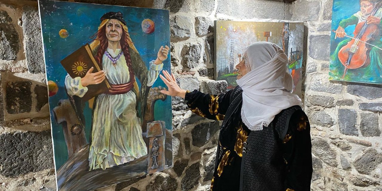 Kürt sanatçı Karacadağ, 5'inci sergisini Diyarbakır'da açtı