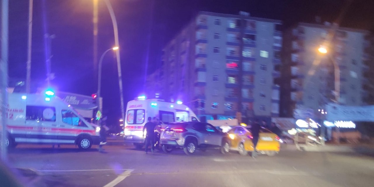 Diyarbakır'da trafik kazası: 1 yaralı