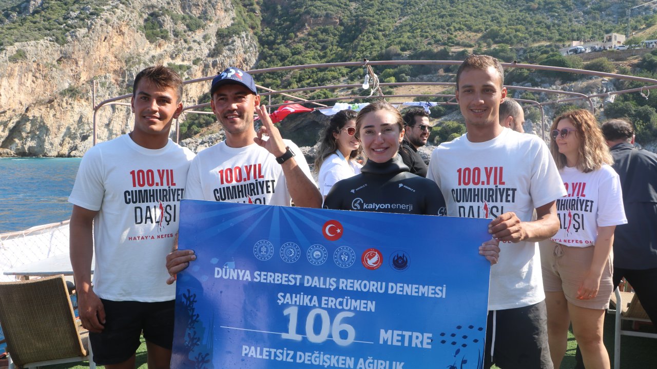 Milli sporcudan 100. yılda dünya rekoru geldi