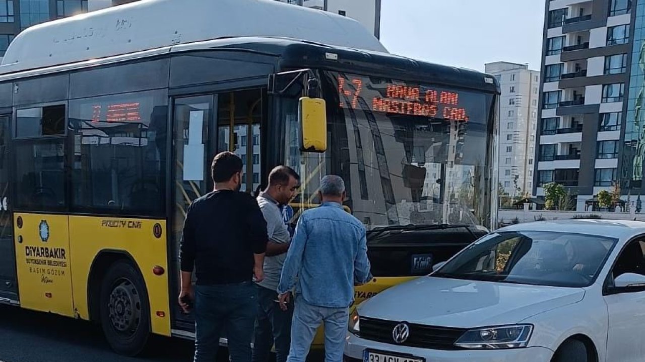 Diyarbakır'da otobüs ile otomobil çarpıştı