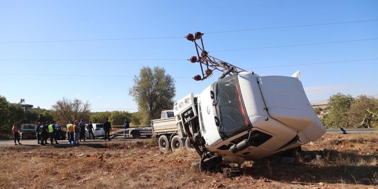 Diyarbakır'da zincirleme trafik kazasında 1 kişi öldü, 6 kişi yaralandı