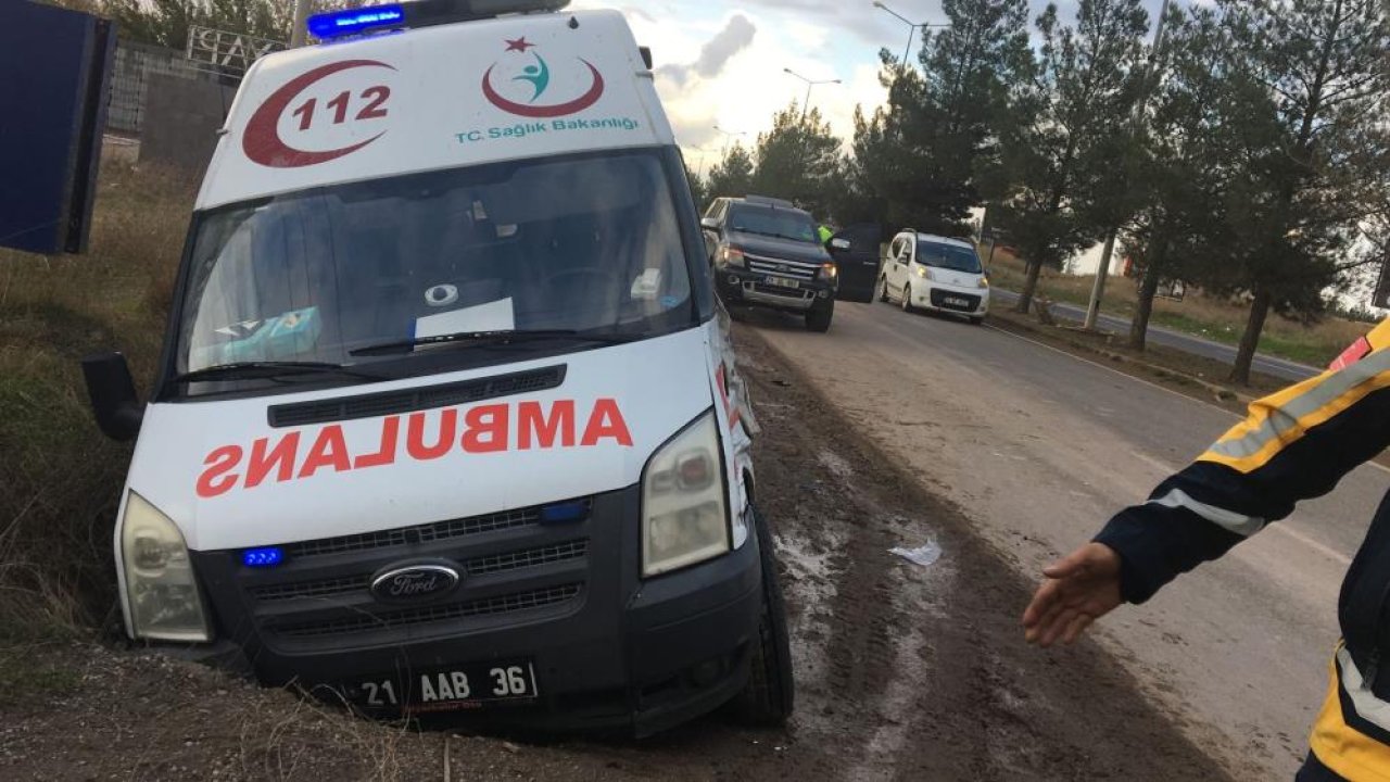 Diyarbakır'da ambulans kaza yaptı