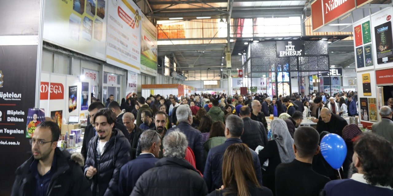 Diyarbakır Kitap Fuar'ında kitap almak için ineğini sattı