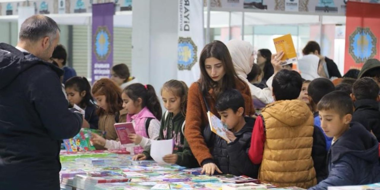 Diyarbakır Kitap Fuarı’nı 237 bin kişi ziyaret etti