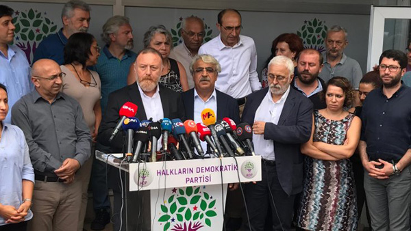 HDP Eş Genel Başkanı Sezai Temelli: 19 Ağustos sivil darbedir, yan yana duralım