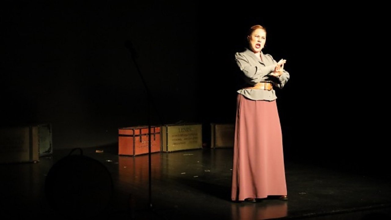 ‘Ben Rosa Luxemburg’ oyunu Diyarbakır’da sahnelendi