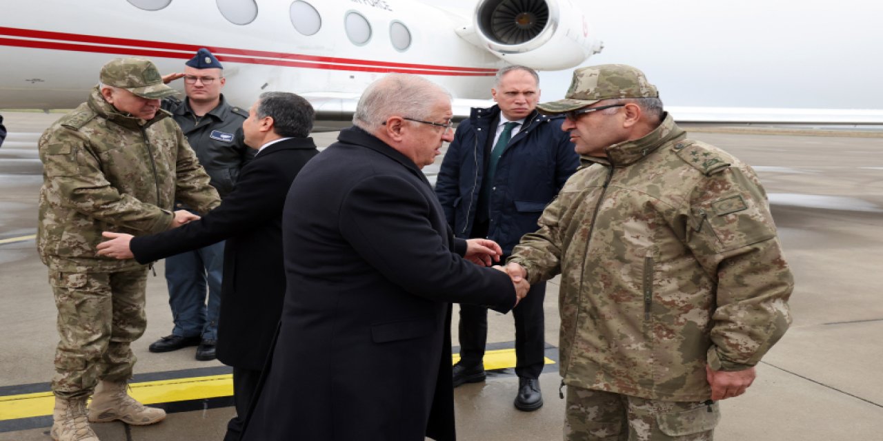 Bakan Güler, Irak sınır hattında