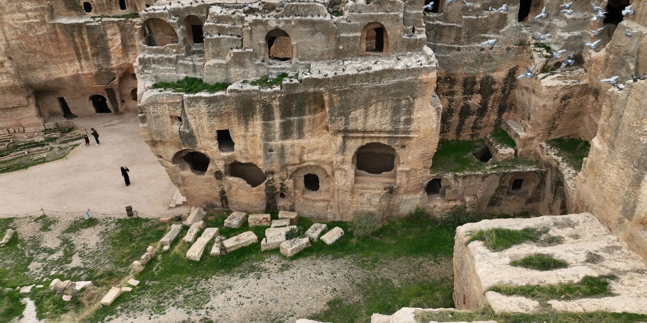 Dara Antik Kenti'nde tarihi çarşı keşfedildi