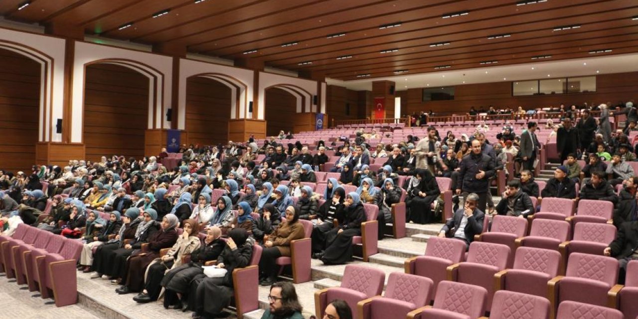 Diyarbakır'da "Filistin İçin Sözümüz Var" temalı konferans