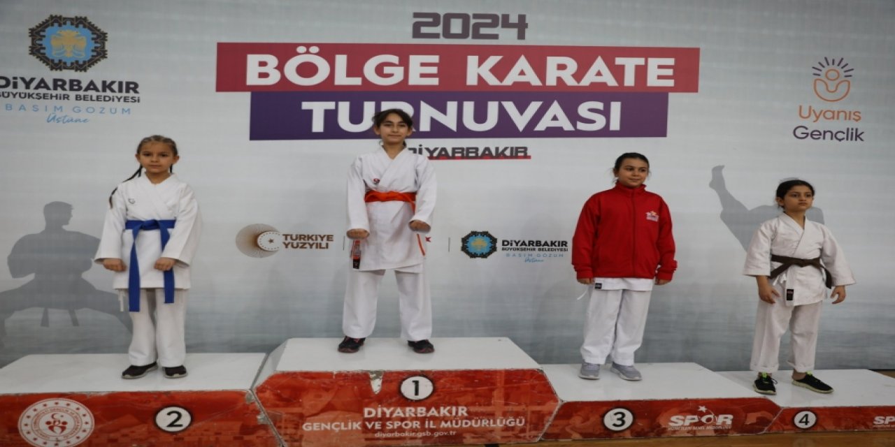 Diyarbakır’da Bölge Karate Turnuvası düzenlendi